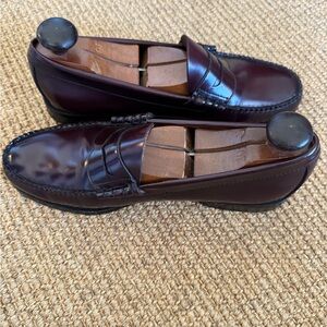 GH Bass Weejuns Vinatge Men’s Penny Loafers Leather Cordovan Color size 10